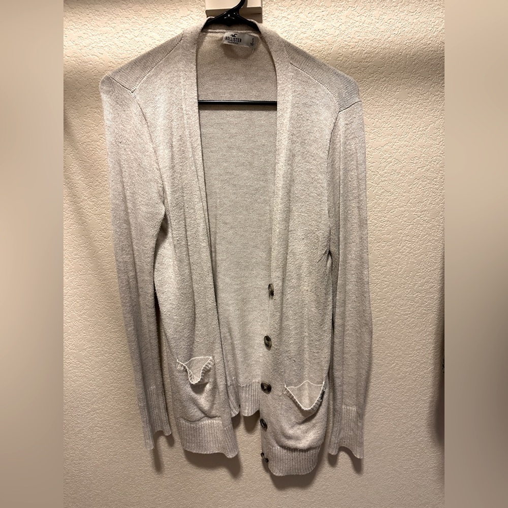 Hollister cardigan size small